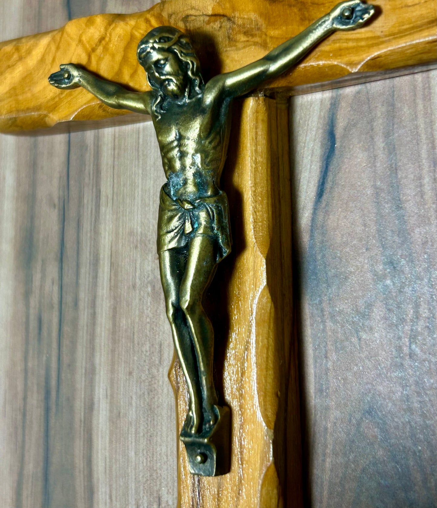 Bethlehem Olive Wood Cross with Metal Jesus Statue